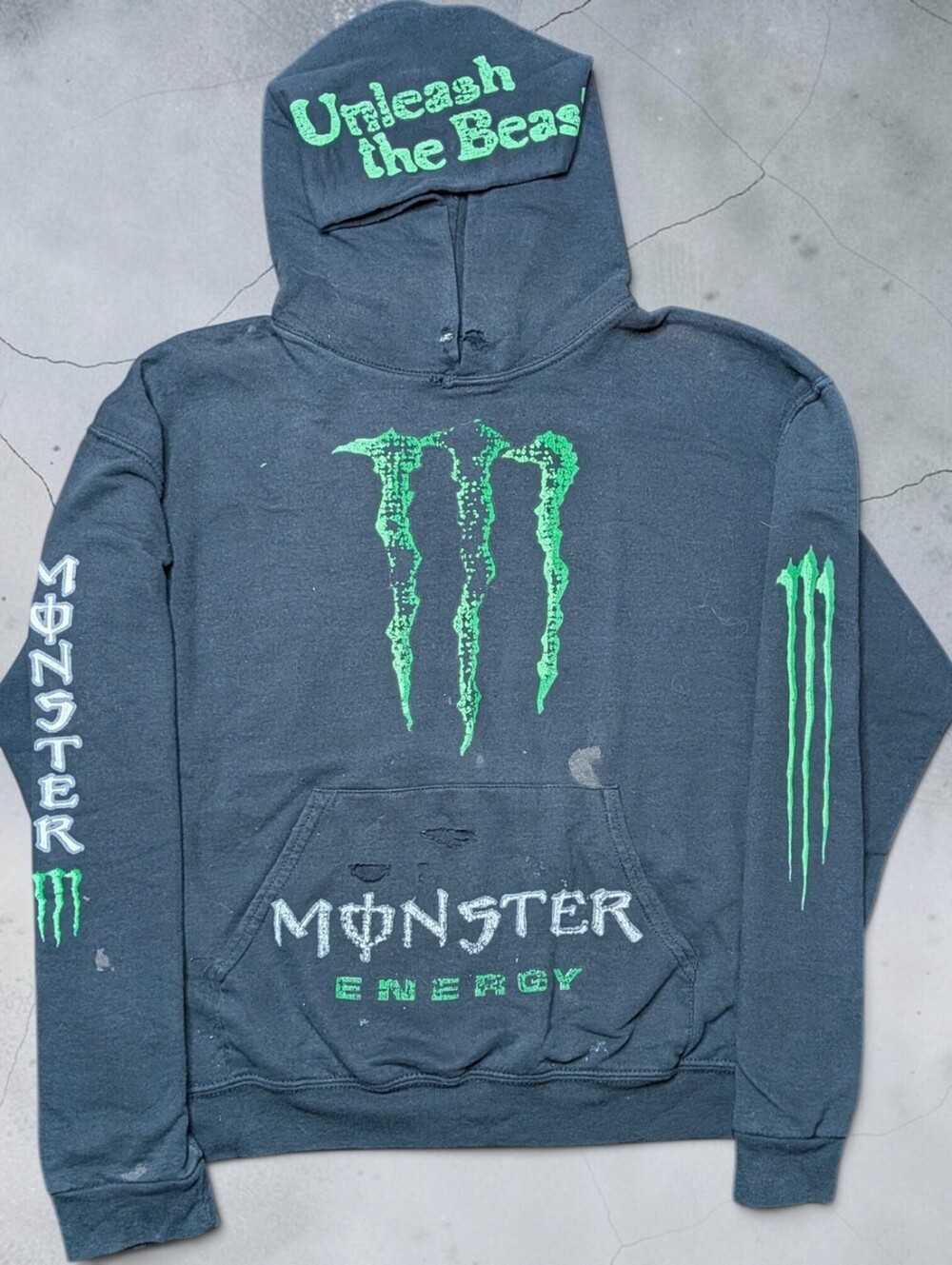Vintage Y2K Monster Energy Skater Pullover Hoodie Men's Large Distressed 2000s